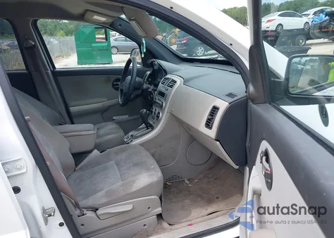 2005 Chevrolet Equinox Ls z USA, uszkodzony, nr VIN 2CNDL13F756069633